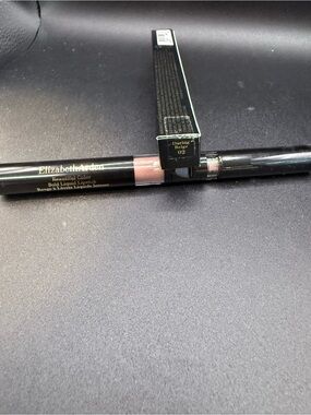 Elizabeth Arden Liquid Lipstick — Daring Beige 02 (nude beige)